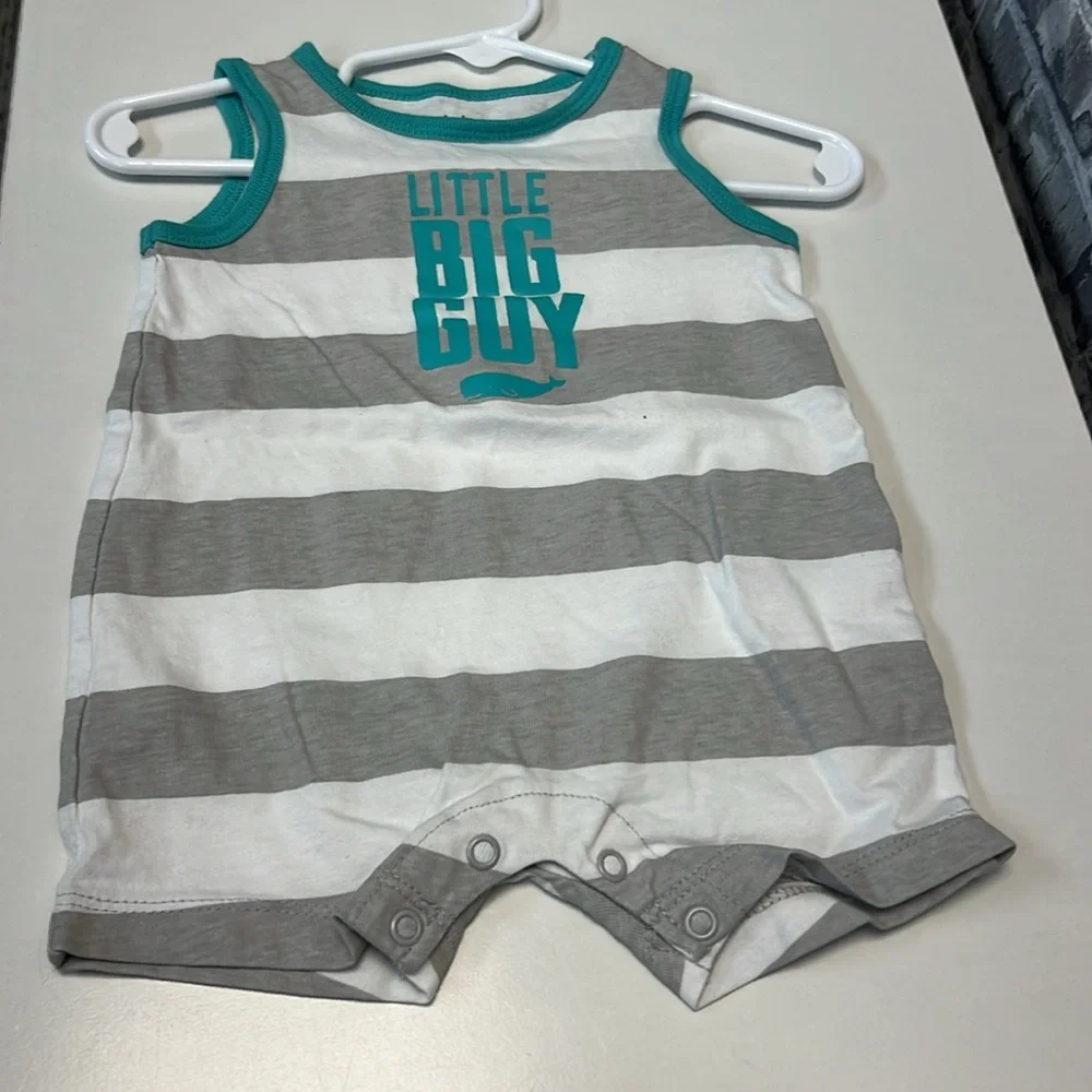Carters romper‎